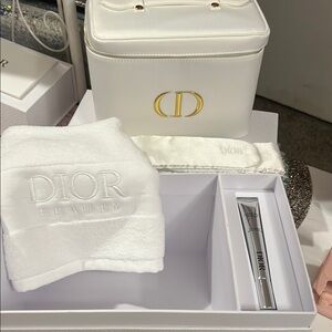 DiorVanity Case—Headband-Towel- Full Size Hyalushot